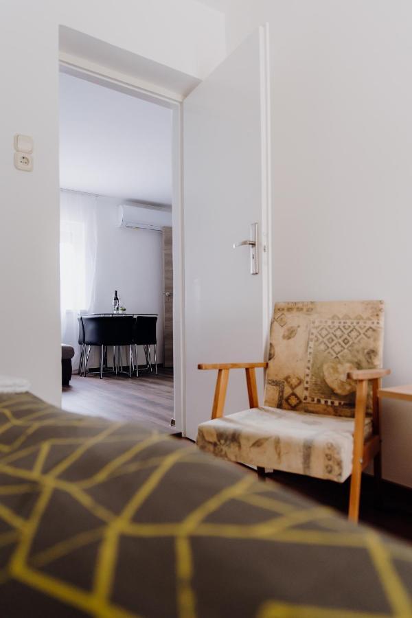 Nyirfa Apartman Вонярцвашхедь Экстерьер фото